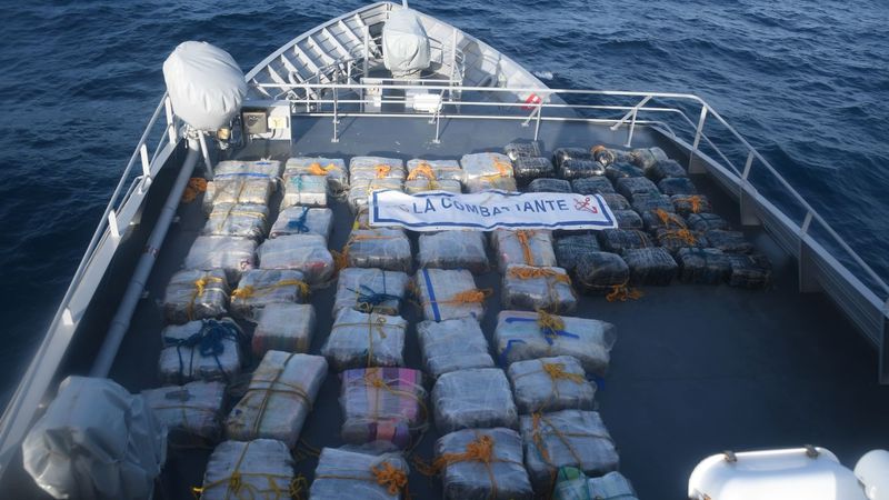 Les forces armées aux Antilles interceptent un voilier chargé de 1,7 tonne de cannabis et 2 kg de cocaïne au large de la Martinique