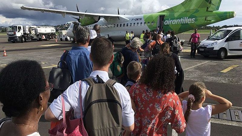 Pourquoi les compagnies aériennes régionales coulent elles aux Antilles